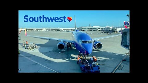 Southwest Boeing 737-700 Pushback Operations Oakland OAK (4K)