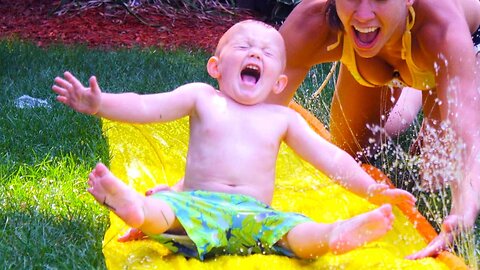 Try Not To Laugh: Babies Water Fails Summer Is Comming