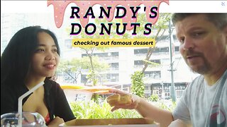Checking out the famous RANDY'S Donuts in Bonifacio Global City; Food vlog