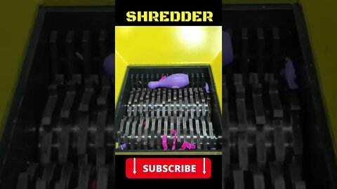 Boliche VS Triturador Industrial | Shredding Machine #Shorts