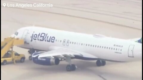 Passengers Evacuated from Jet Blue Flight at LAX After Man Claims Bomb in Suitcase
