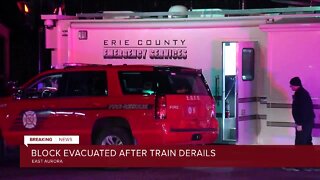 Over 40 homes evacuated as train derails in East Aurora