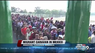 Mexico blocks hundreds of migrants from crossing border span