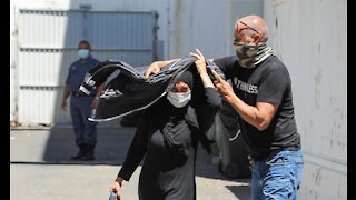 Zurenah Smit leaving Stellenbosch magistrates court after being granted bail