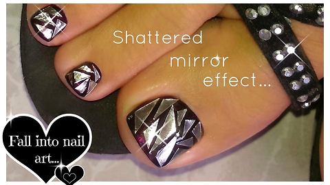 How to create a shattered glass toenail art effect