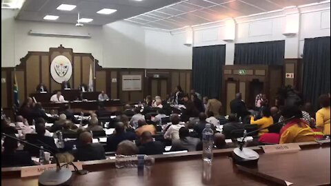 Opposition parties walk out of Nelson Mandela Bay council meeting (JFf)