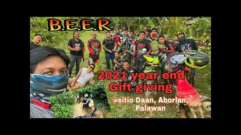 Palawan - Gift giving @sitio daan - Barkadahan Extreme Enduro Riders - Trail pala