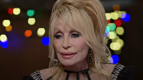 Dolly Parton On Coping With The Loss Of Loretta Lynn & Naomi Judd