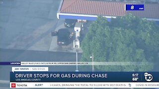 Driver stops for gas during high-speed pursuit