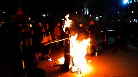 BURNNING AN EFFIGY OF BORIS JHONSON IN TRAFALGAR SQUARE #SPEAKERSCORNER #MILLIONMASKMARCH