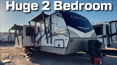 Quick Look at One of the BEST 2 Bedroom Travel Trailers in Existence | 2022 Keystone Cougar 34TSB