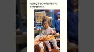 Literally me when I see food. HAHAHAHAH 🤣🤣😂😂🤣🤣😂😂