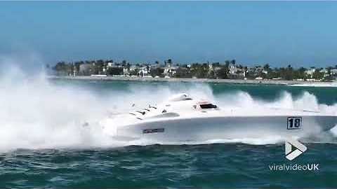 Super Boat Crash in Keywest