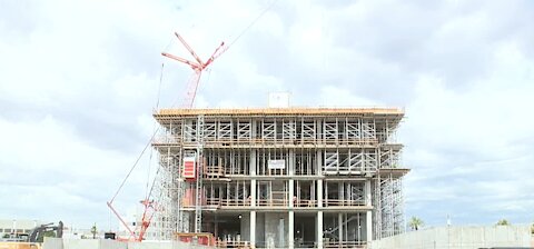 Officials give hard hat tour of Kirk Kerkorian School of Medicine building at UNLV