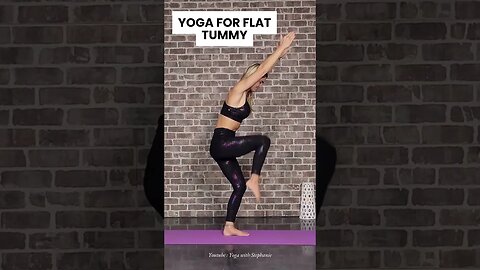 Easy yoga exercise for flat tummy #yogaforbeginners #yogaexercise #yoga #yogaflow #flattummy