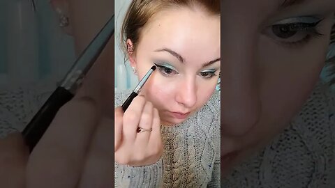 The BEST Eyeshadows in the ColourPop Aurora Struck Eyeshadow Palette