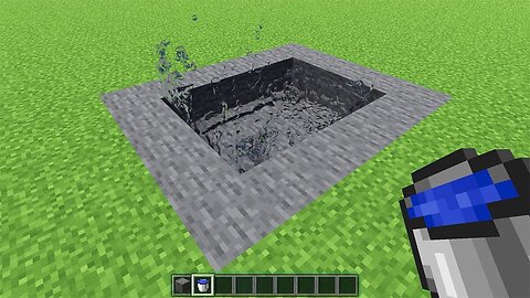 Minecraft, WATER BUCKET REALISTIC!!