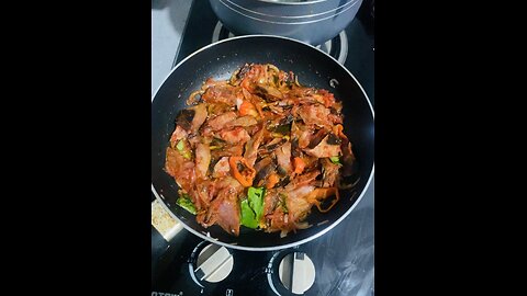 Making Noodles with Spicy Smoke Tuna