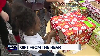 Walled Lake high school students donate more than 5K gifts to Detroit elementary students