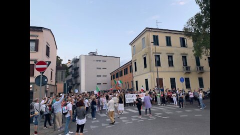 Verona 18 settembre 2021: No Green Pass in corteo