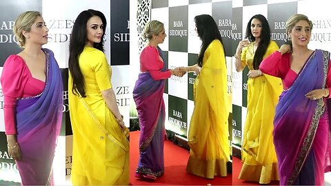 See Neha Bhasin Awkward Situation With Preity Zinta At Baba Siddique Iftar Party 2023