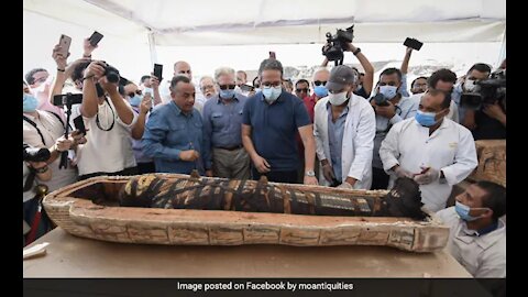 Egyptian Mummies Discovered After Being Buried For More Than 2,600 Years.