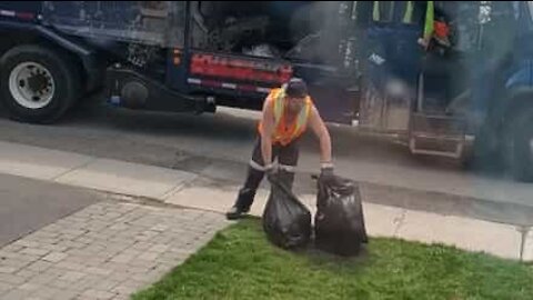 Kid pranks garbage man