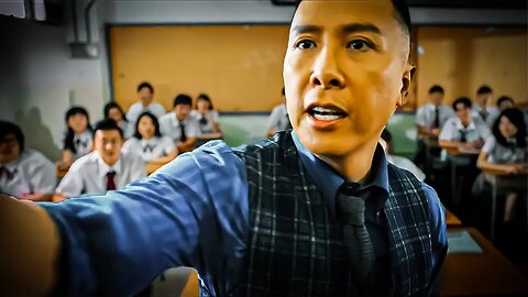 Alunos não Percebem que seu Professor é uma Lenda do Kungfu