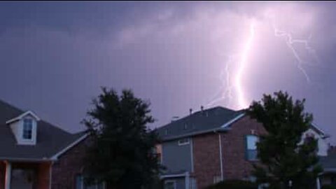 Creepy: House struck by lightning in the US