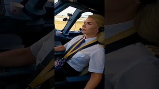 👩🏼‍✈️Airbus Touchdown in Paris