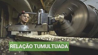 Descobrindo os Limites entre A Indústria, o Cliente e o Designer: Prepare-se para Surpresas!