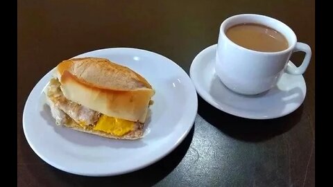 Café, pão com ovo e bate papo niilista na madrugada!