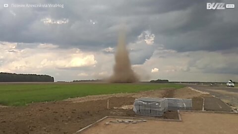 Enorme tornato filmato in Bielorussia