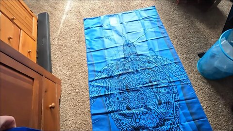 Unboxing: Dikuer Microfiber Oversized Beach Towel with Towel Band, 75" x 35" Large