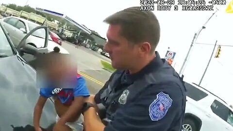 Michigan police save a speeding family's baby from CHOKING!