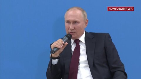 Vladimir Putin řekl školákům v Kaliningradu, že na Ukrajině vzniká protiruská enkláva
