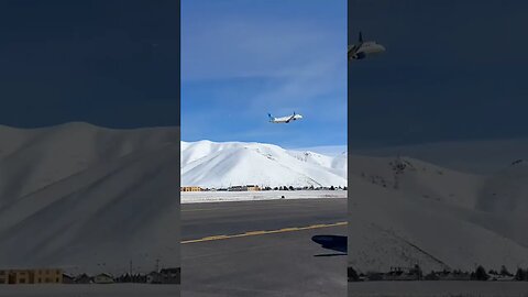 Skywest Embraer 175 Taking Off Sun Valley Idaho