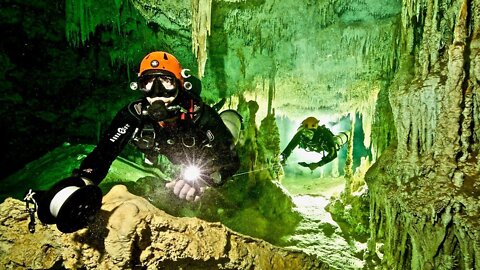 World's Largest Underwater Cave Discovered in Mexico