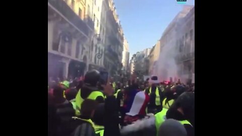 "The Yellow Vests" announced protests are starting on 14th of July against mandatory vaccinations