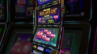 BACK-TO-BACK GIANT PIGGIE WINS!!! #slots #bonusfeature #slotwin #jackpot #slotmachine #casinogame