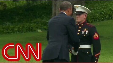 Obama forgets to salute