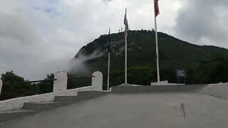 Música Ambiental de fondo con Nubes de Vueltas en el tiempo en Gibraltar