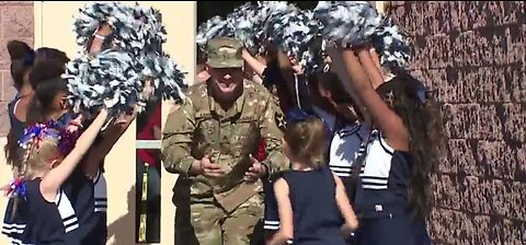 Military father surprises kids at school