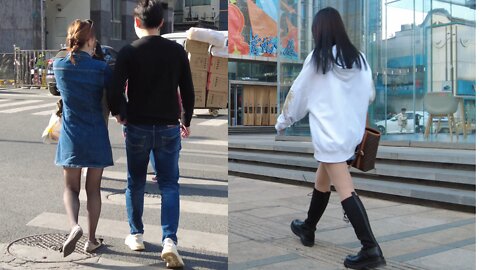 Beauties and their beautiful legs in the city Center