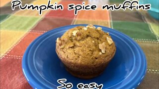 These Pumpkin Spice Muffins Will Make You Swoon! #hedgehogshomestead