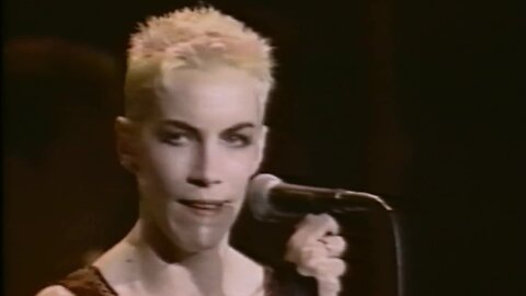 EURYTHMICS - Love is a Stranger - Live ITALY(1989) ENHANCED HD WIDESCREEN