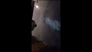 Strange lights in the sky !!!