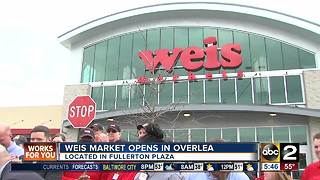 New Weis market opens in Fullerton Plaza