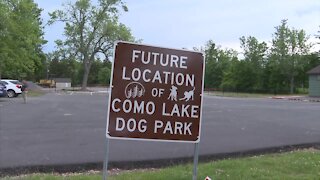 When will the Como Lake Bark Park open?