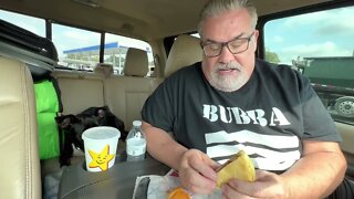 Hardee's UNDERRATED Chicken Sandwich! - Bubba's Drive Thru Food Review